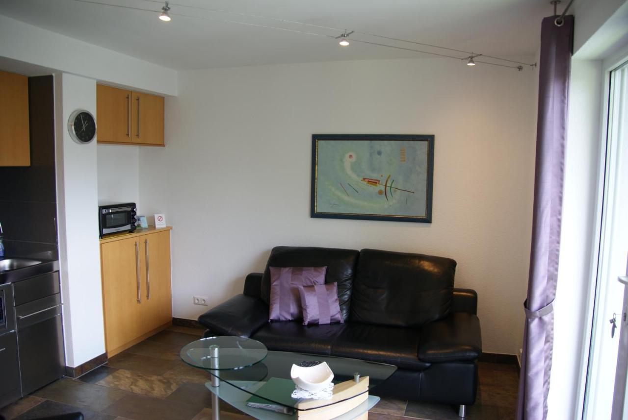 Ferienwohnung Sternenwald Alf Bagian luar foto